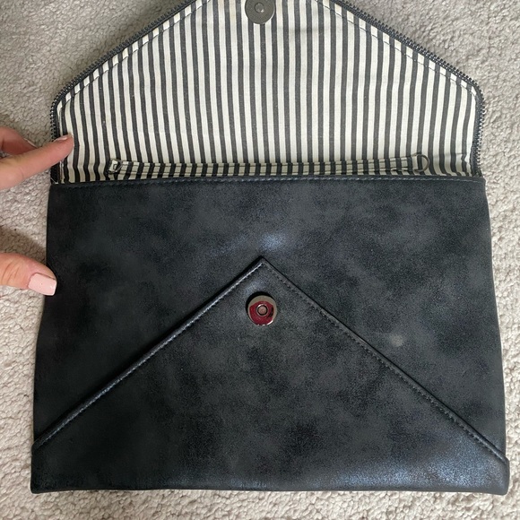 La Diva Black Small Purse - Picture 2 of 3